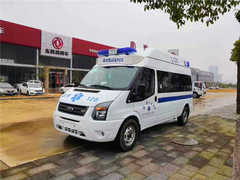 福特新世代V348長軸高頂監(jiān)護型救護車