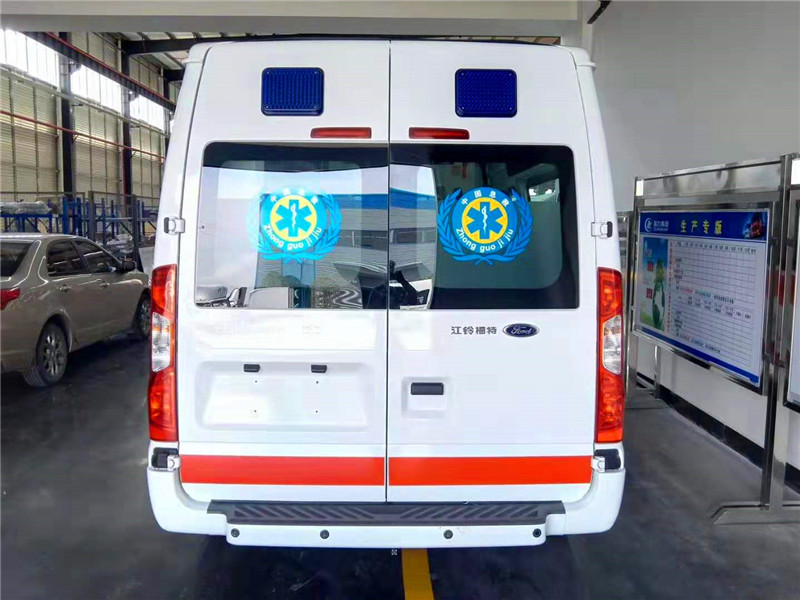 福特新世代V348長軸中頂救護(hù)車