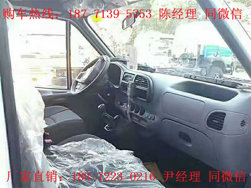 江鈴特順長(zhǎng)軸中頂監(jiān)護(hù)型救護(hù)車(chē)（汽油）（柴油）