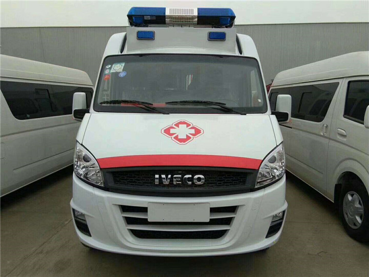 依維柯新款A(yù)50救護(hù)車(chē)（轉(zhuǎn)運(yùn)型）