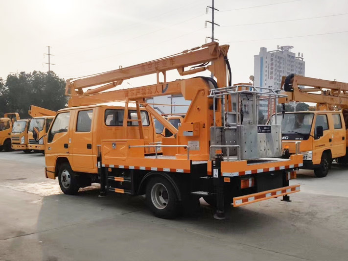 國(guó)六江鈴雙排12米高空作業(yè)車